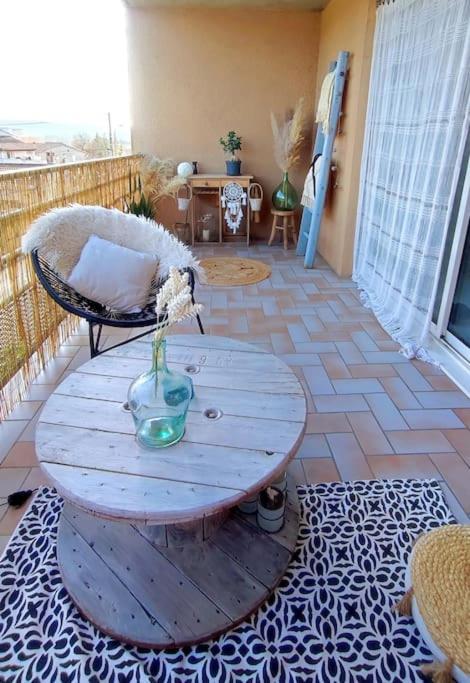 Un Nid D'Amour Apartment Ruoms Exterior foto