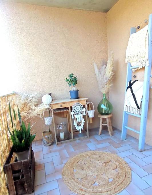 Un Nid D'Amour Apartment Ruoms Exterior foto